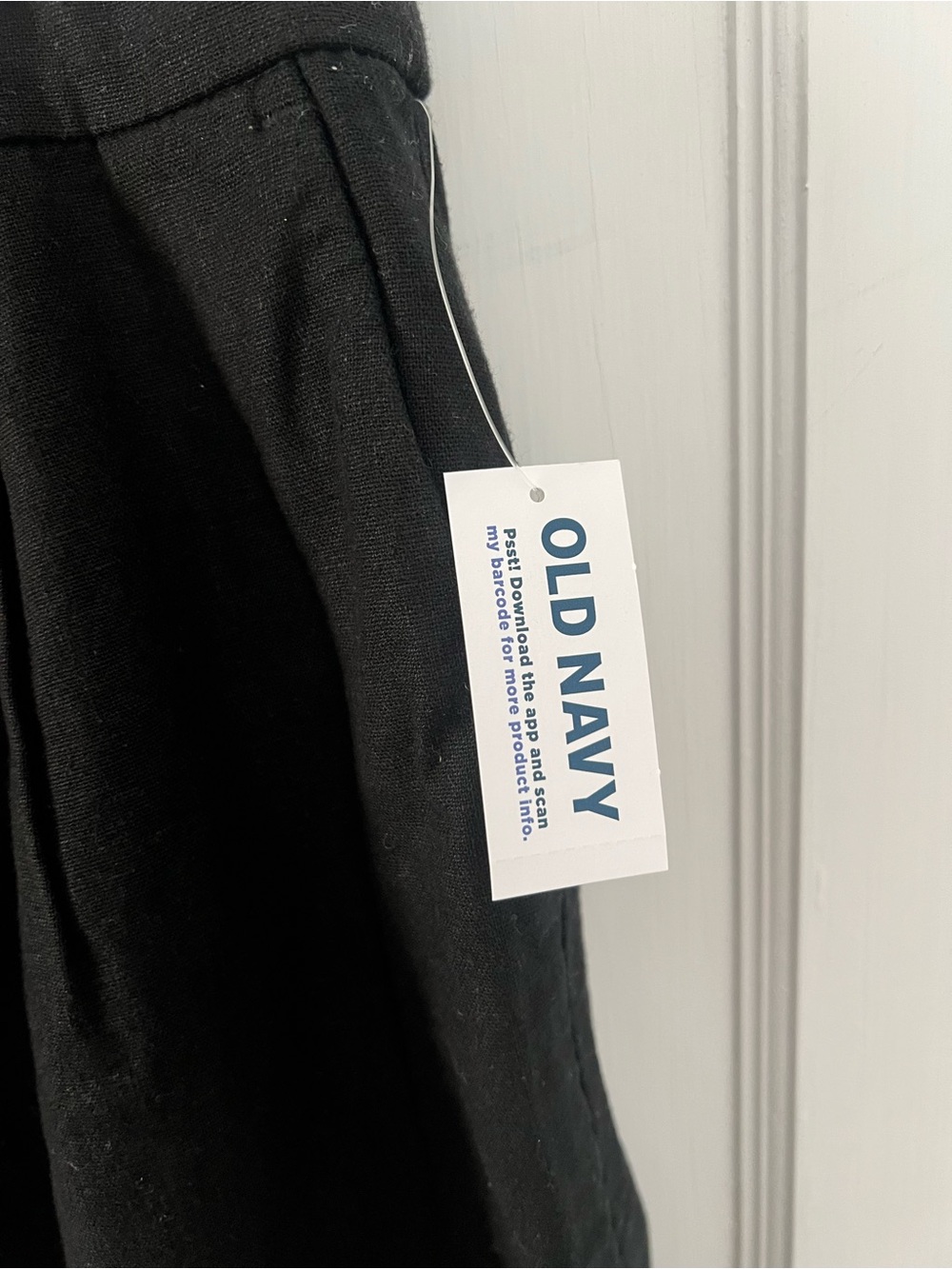 NWT - Old Navy - Extra High-Waisted Taylor Trouser Shorts - 5-inch inseam Black - Picture 4 of 8
